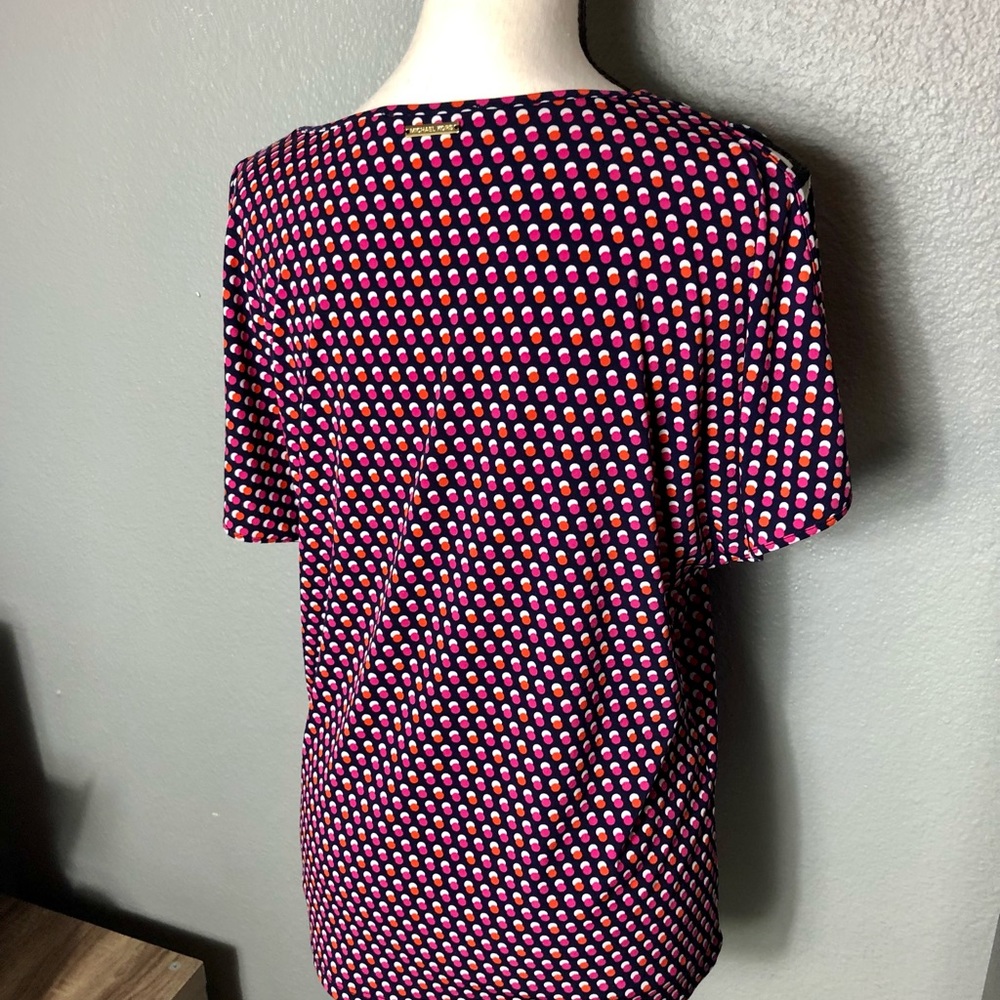 Cold Shoulder Michael Kors Top - Picture 4 of 6
